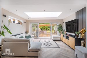 Sitting Room- click for photo gallery